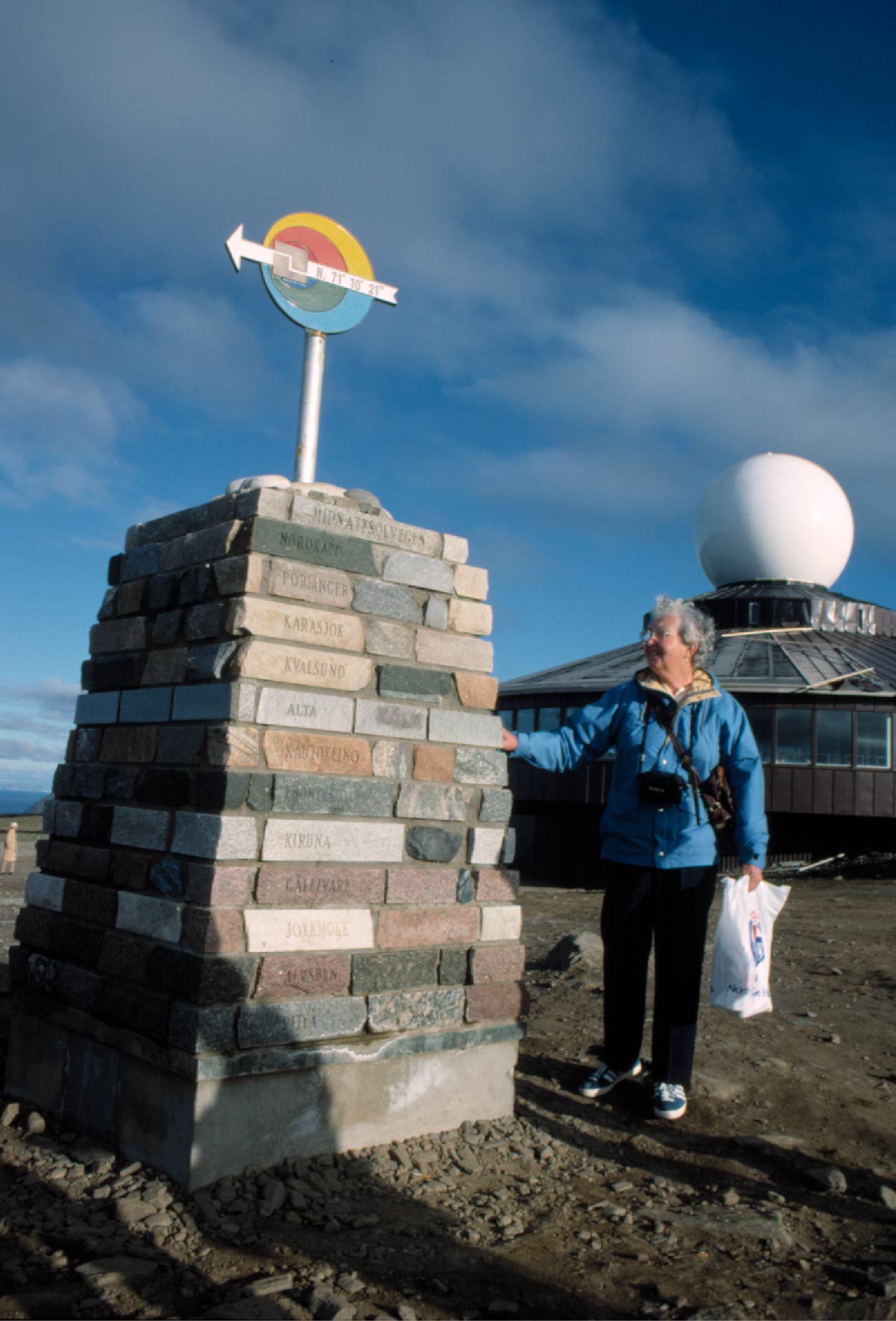 Nordkapp001-0007bauta