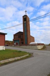 ba%cc%8atsfjord-ba%cc%8atsfjord-kirke-012