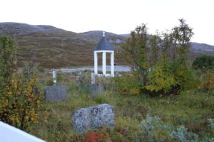 nordkyn-skjotningsberg-gml-kirkega%cc%8ard6