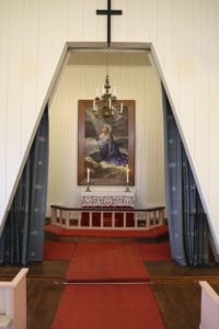 ba%cc%8atsfjord-hamningberg-kirke2