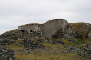 ba%cc%8atsfjord-hamningberg-krigsminne15